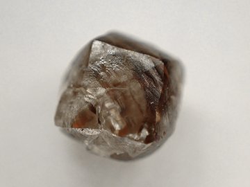 Přírodní diamant 3mm Afrika